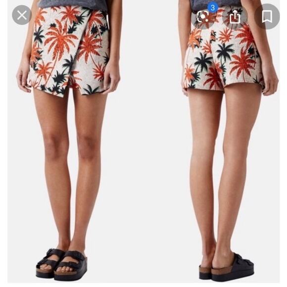 TopShop Tropical Print Palm Tree Mini Skirt Skort Shorts Resort Wear Size 6 - Picture 1 of 8